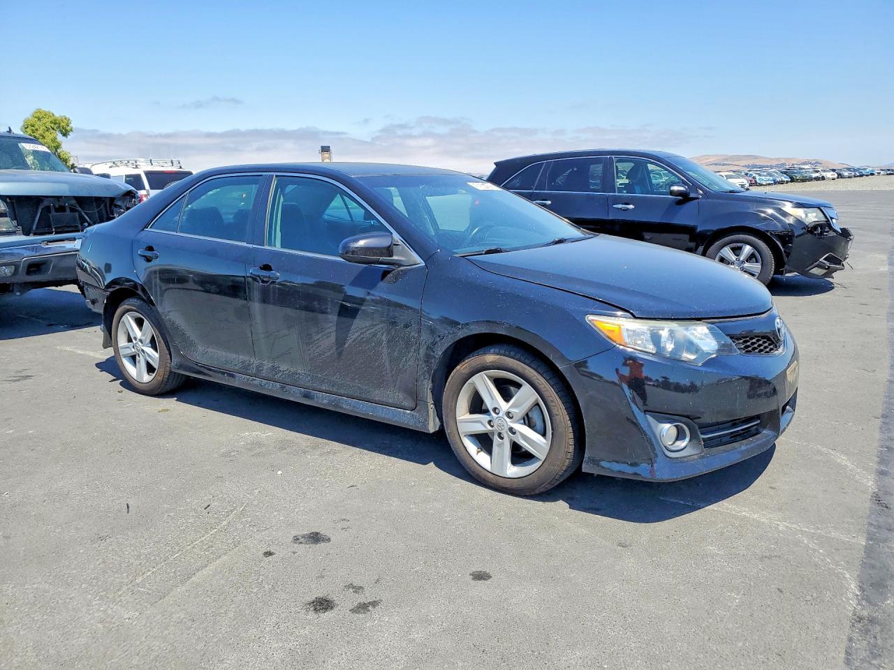 2014 Toyota Camry Se - Фото 4