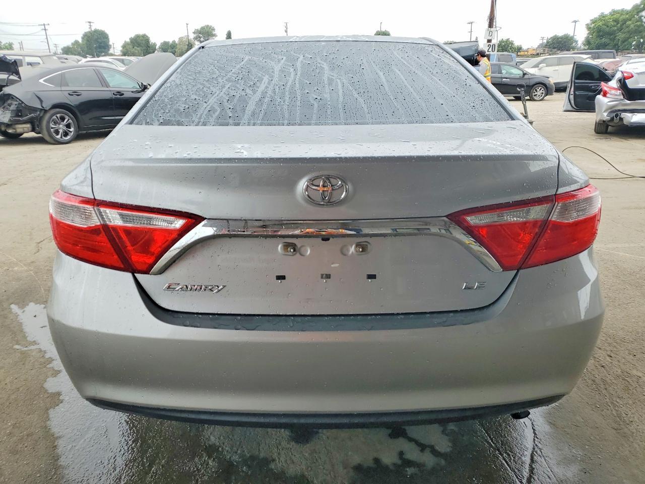 2015 Toyota Camry Le - Image 6