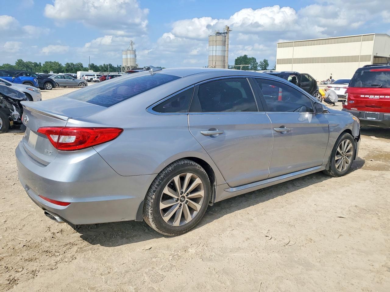 2015 Hyundai Sonata Sport - Фото 3