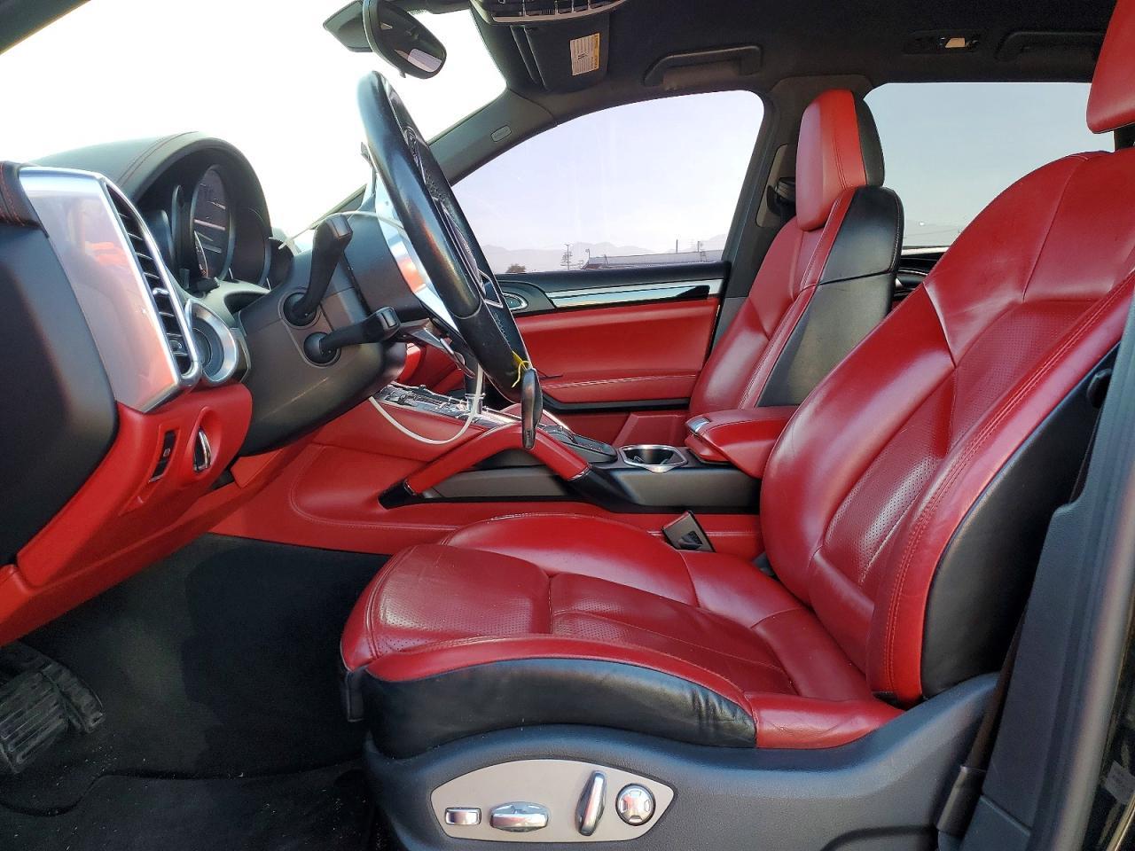 2016 Porsche Cayenne - Image 7