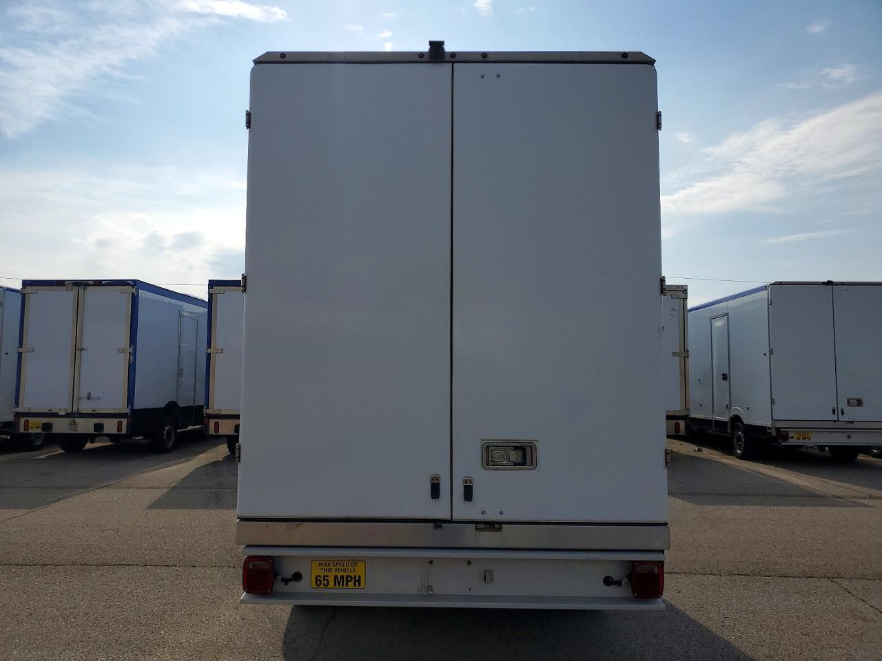 2022 Ford Transit Delivery Truck - Image 6