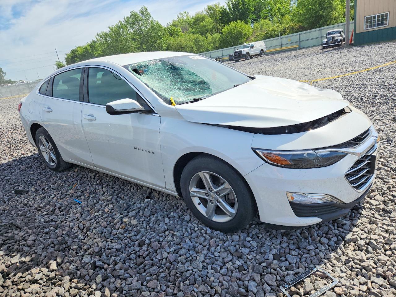 2023 Chevrolet Malibu Ls - Фото 4