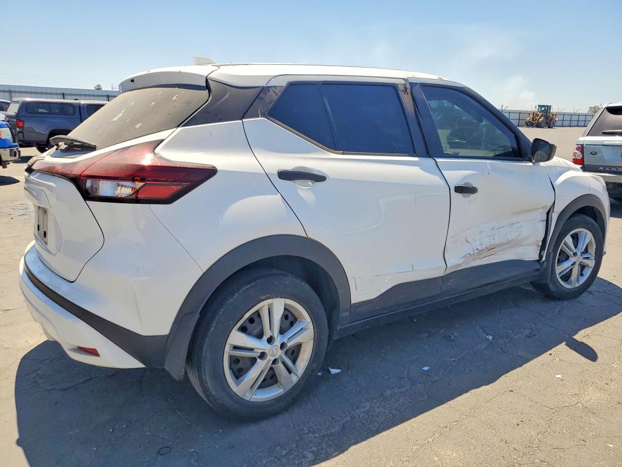 2022 Nissan Kicks S - Фото 3