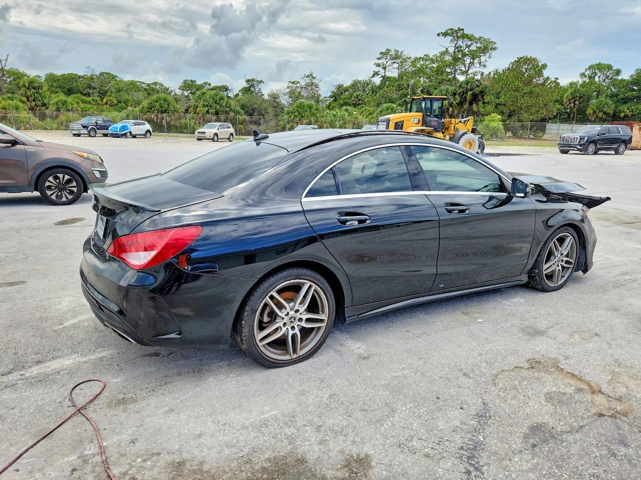 2018 Mercedes-Benz Cla 250 - Фото 3