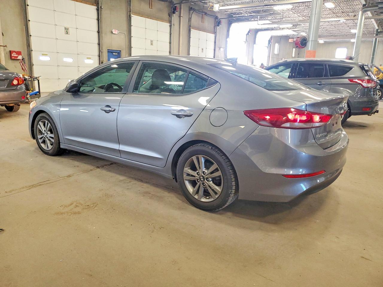 2018 Hyundai Elantra Value Edition - Фото 2