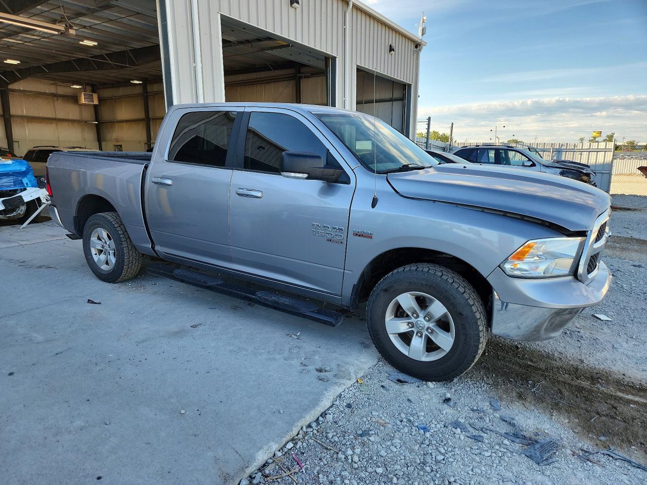 2019 Ram 1500 Classic Slt - Фото 4