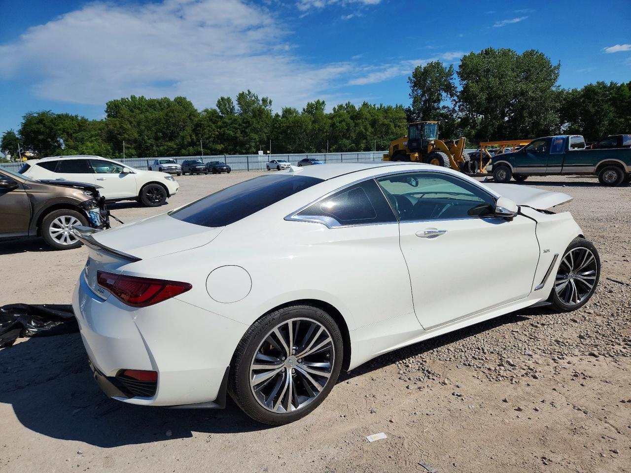 2017 Infiniti Q60 3.0T Premium - Фото 3