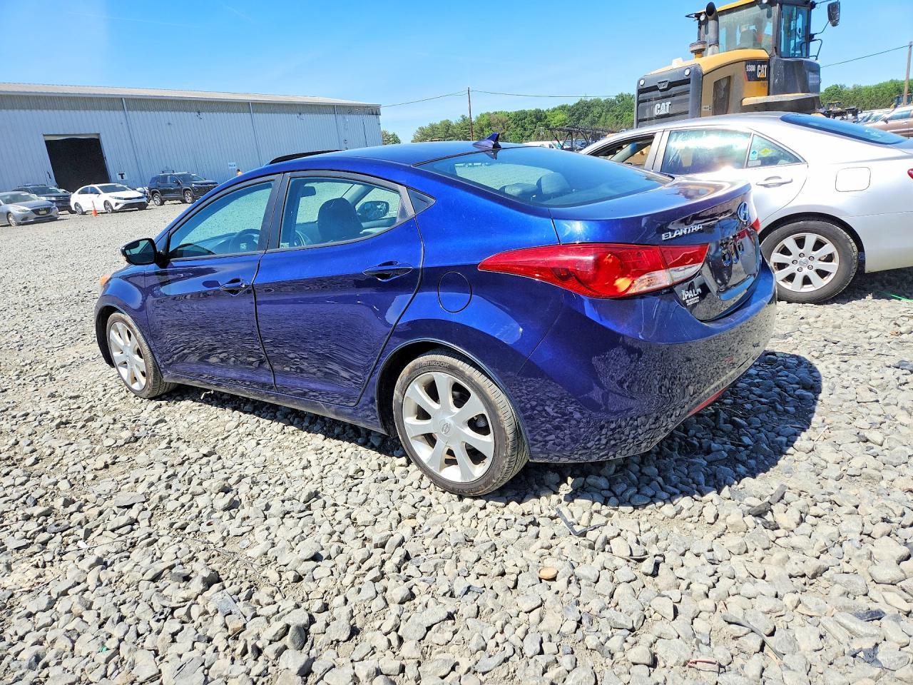2013 Hyundai Elantra Limited - Фото 2