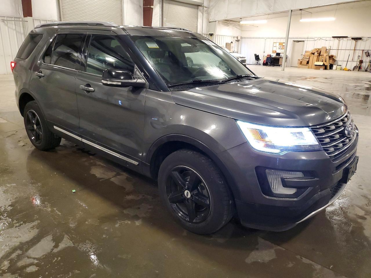2017 Ford Explorer Xlt - Фото 4