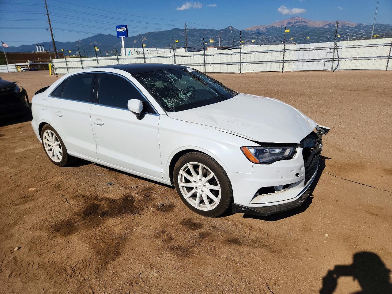 2015 Audi A3 Premium Plus - Image 4