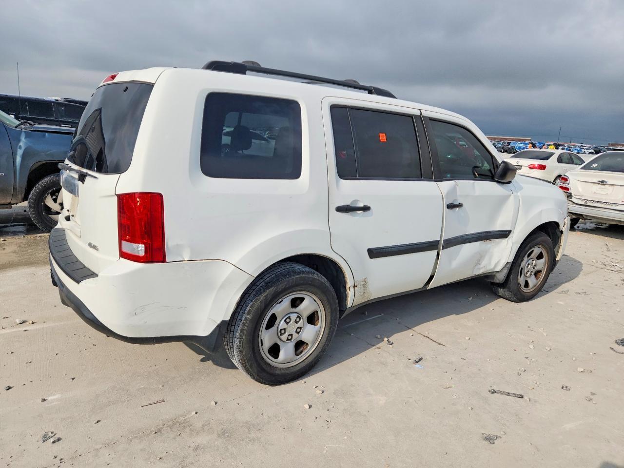 2012 Honda Pilot Lx - Image 3