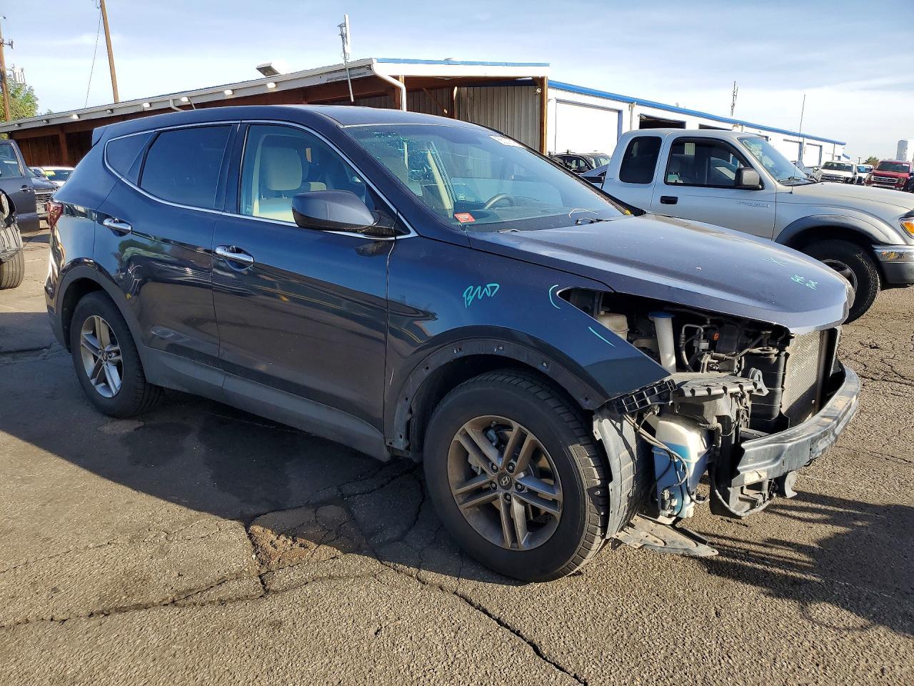 2018 Hyundai Santa Fe Sport 2.4L - Image 4