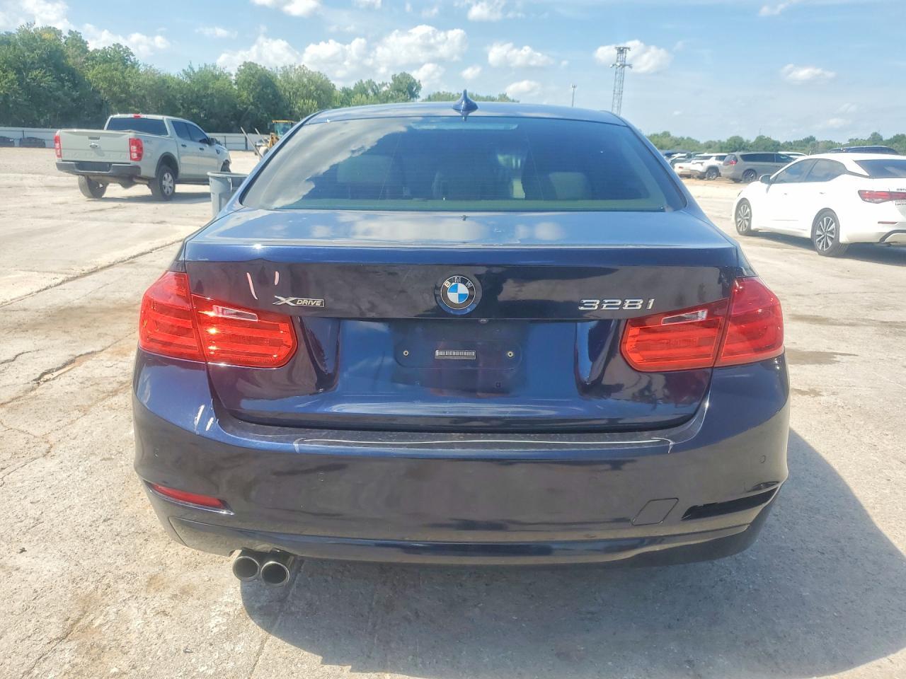 2015 BMW 328 Xi Sulev - Image 6