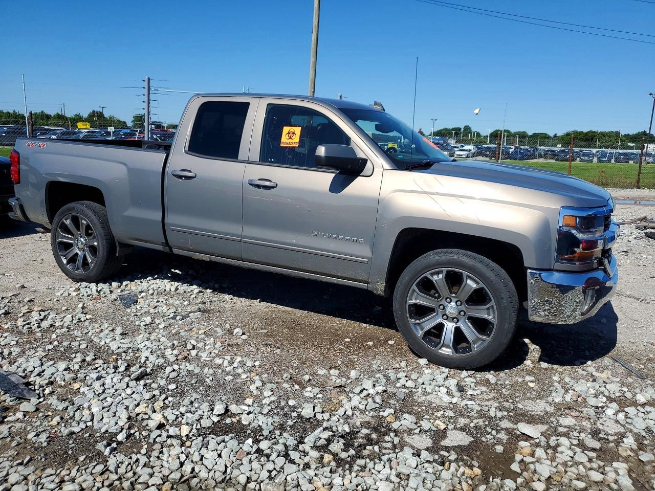 2017 Chevrolet Silverado K1500 Lt - Image 4