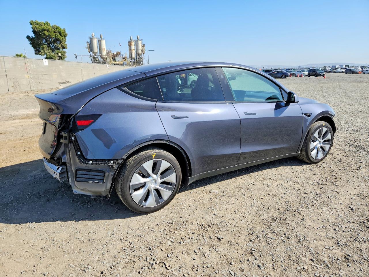 2023 Tesla Model Y - Фото 3
