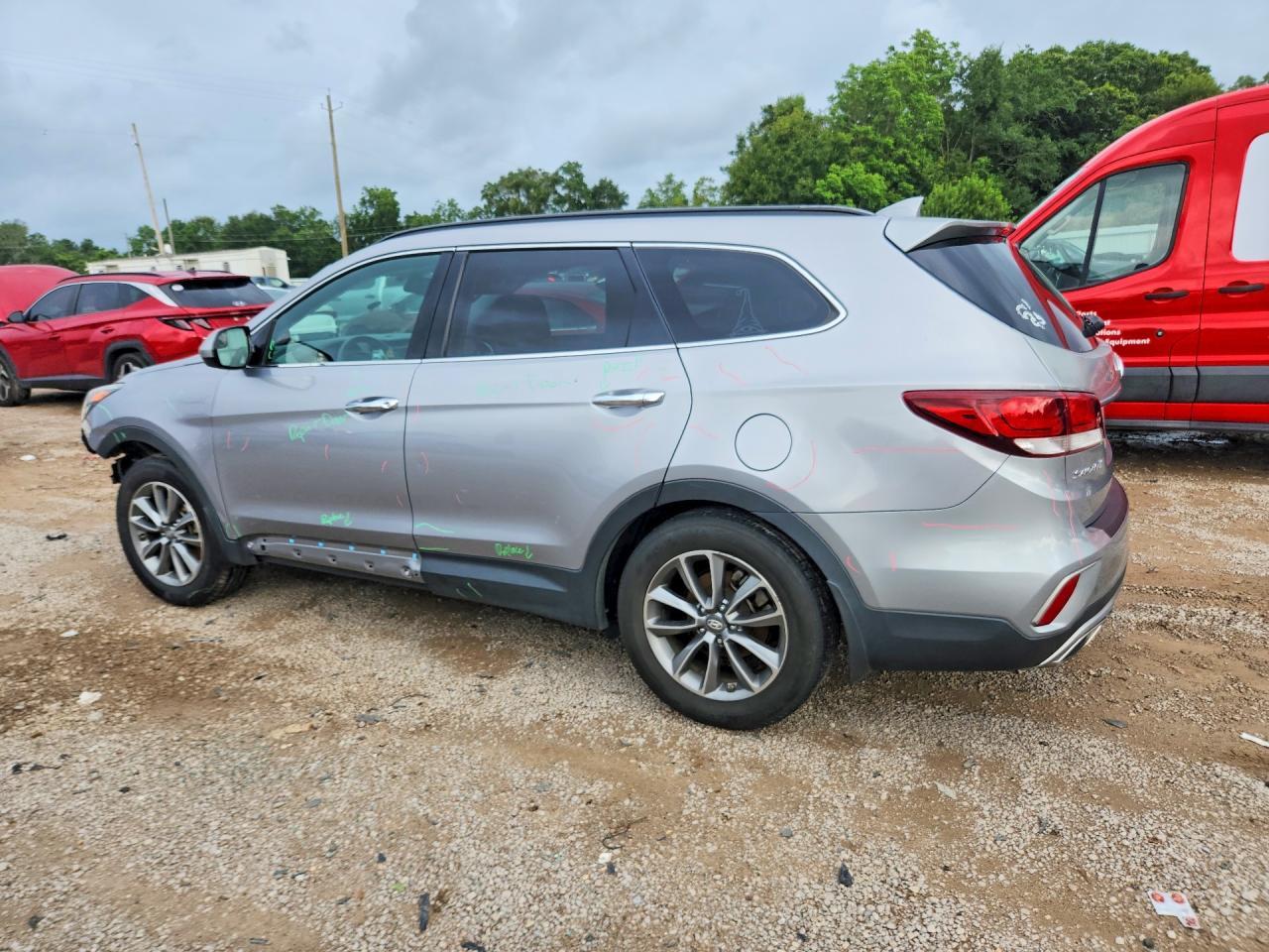 2017 Hyundai Santa Fe Se - Фото 2