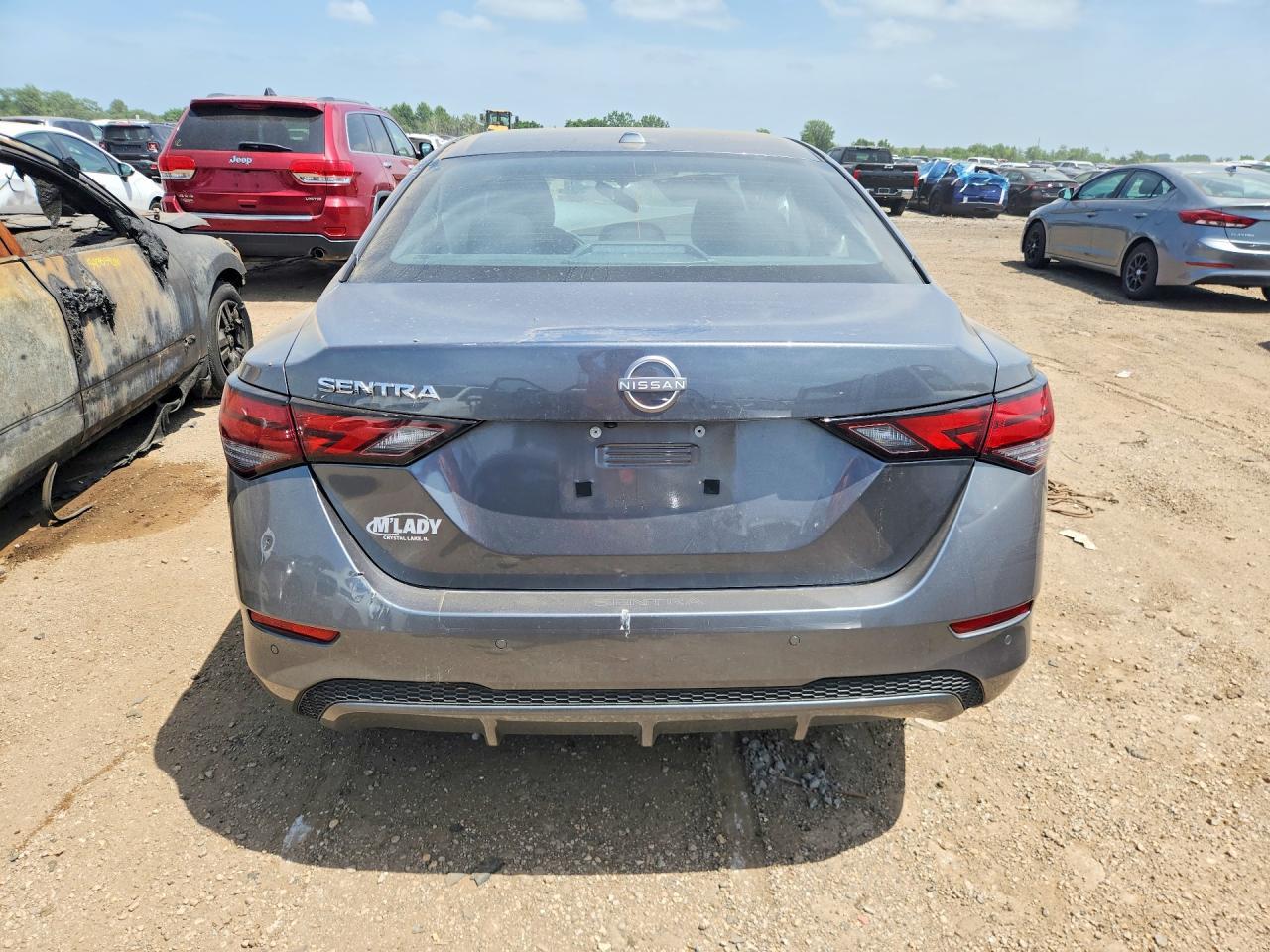2025 Nissan Sentra - Image 6