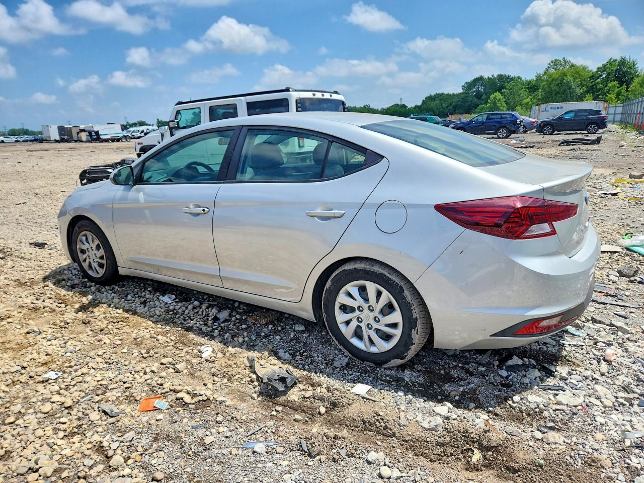 2019 Hyundai Elantra Se - Фото 2