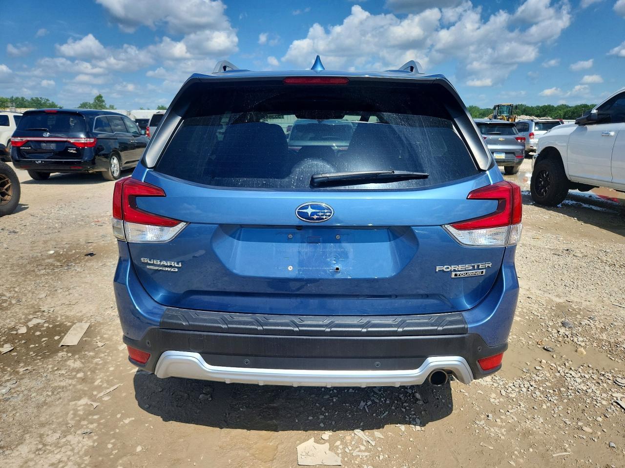 2022 Subaru Forester Touring - Image 6