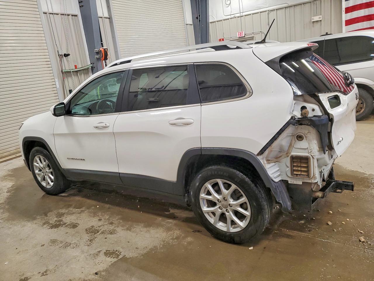2018 Jeep Cherokee Latitude - Фото 2