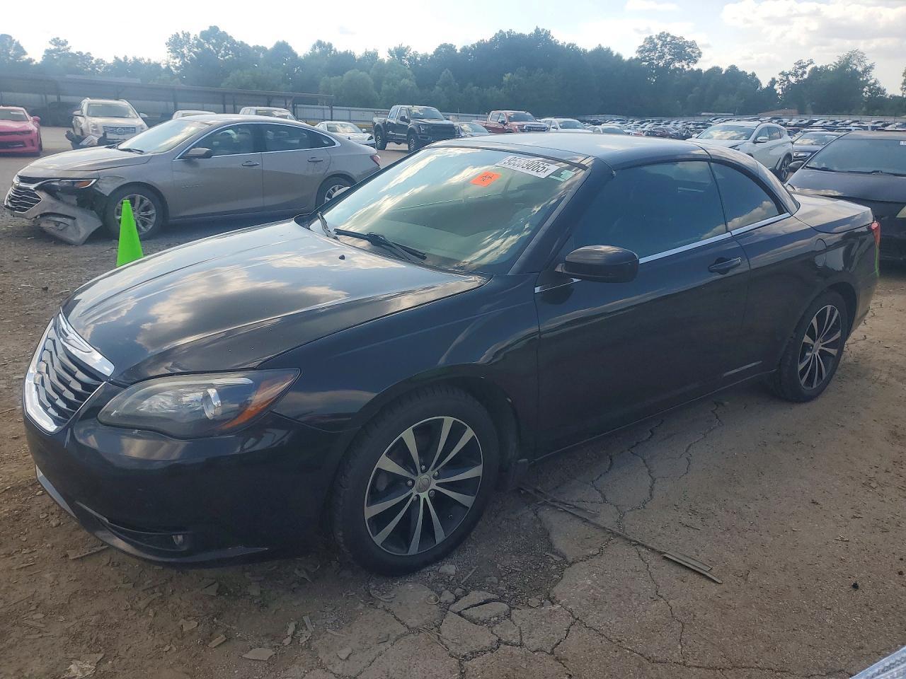 2013 Chrysler 200 S