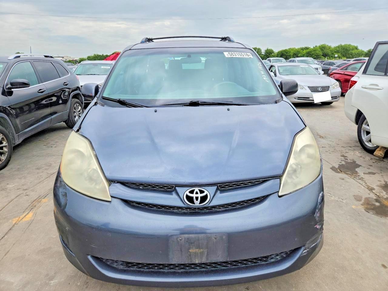 2009 Toyota Sienna Ce 7-Passenger - Фото 5