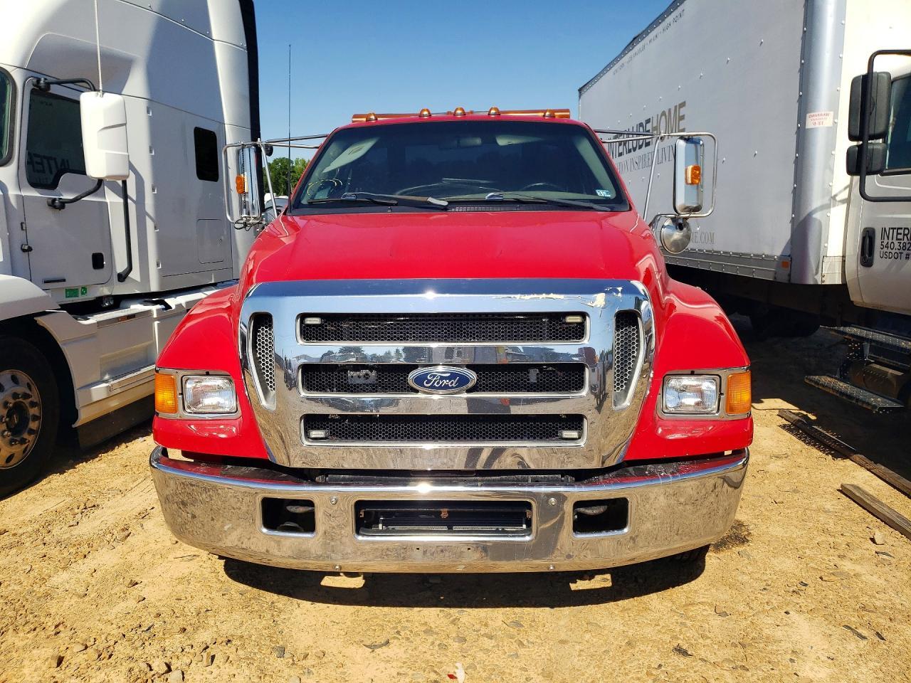 2005 Ford F650 Super Duty - Image 5