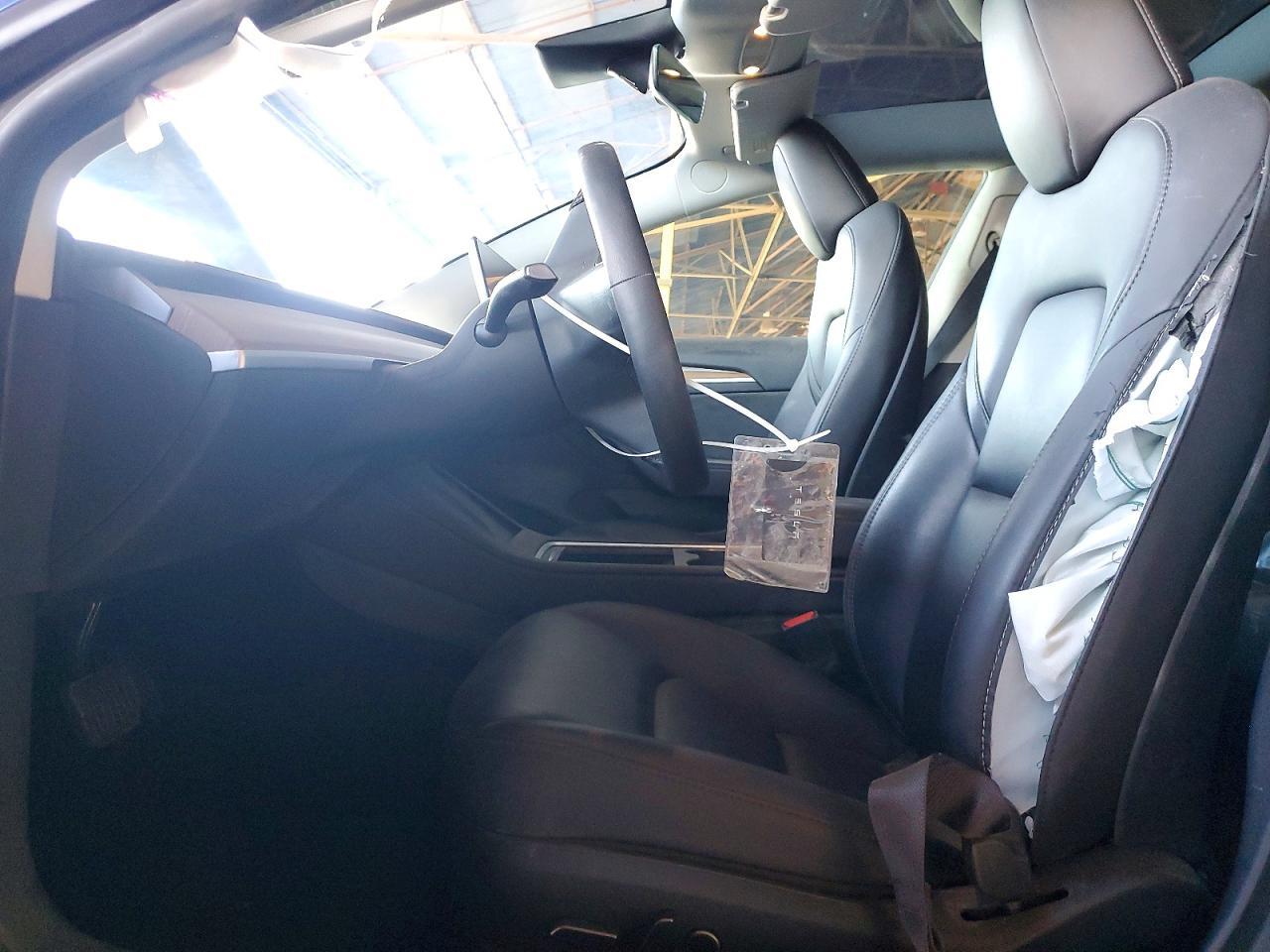 2023 Tesla Model 3 - Фото 7