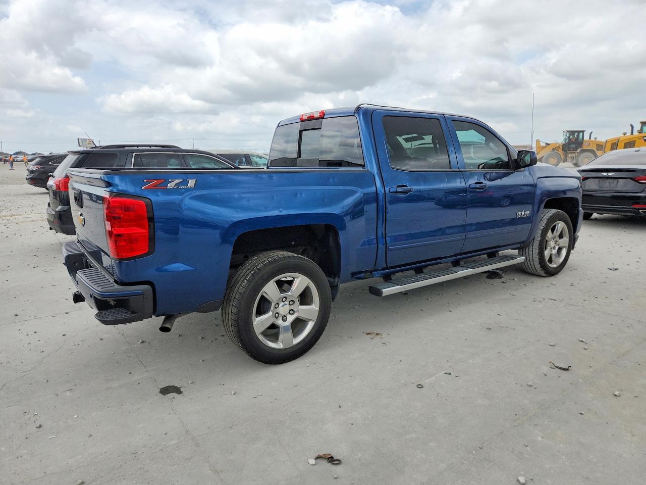 2018 Chevrolet Silverado K1500 Lt - Image 3