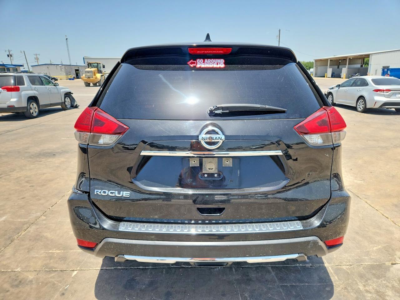 2017 Nissan Rogue S - Image 6