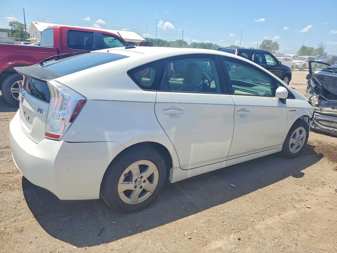 2011 Toyota Prius Two - Image 3