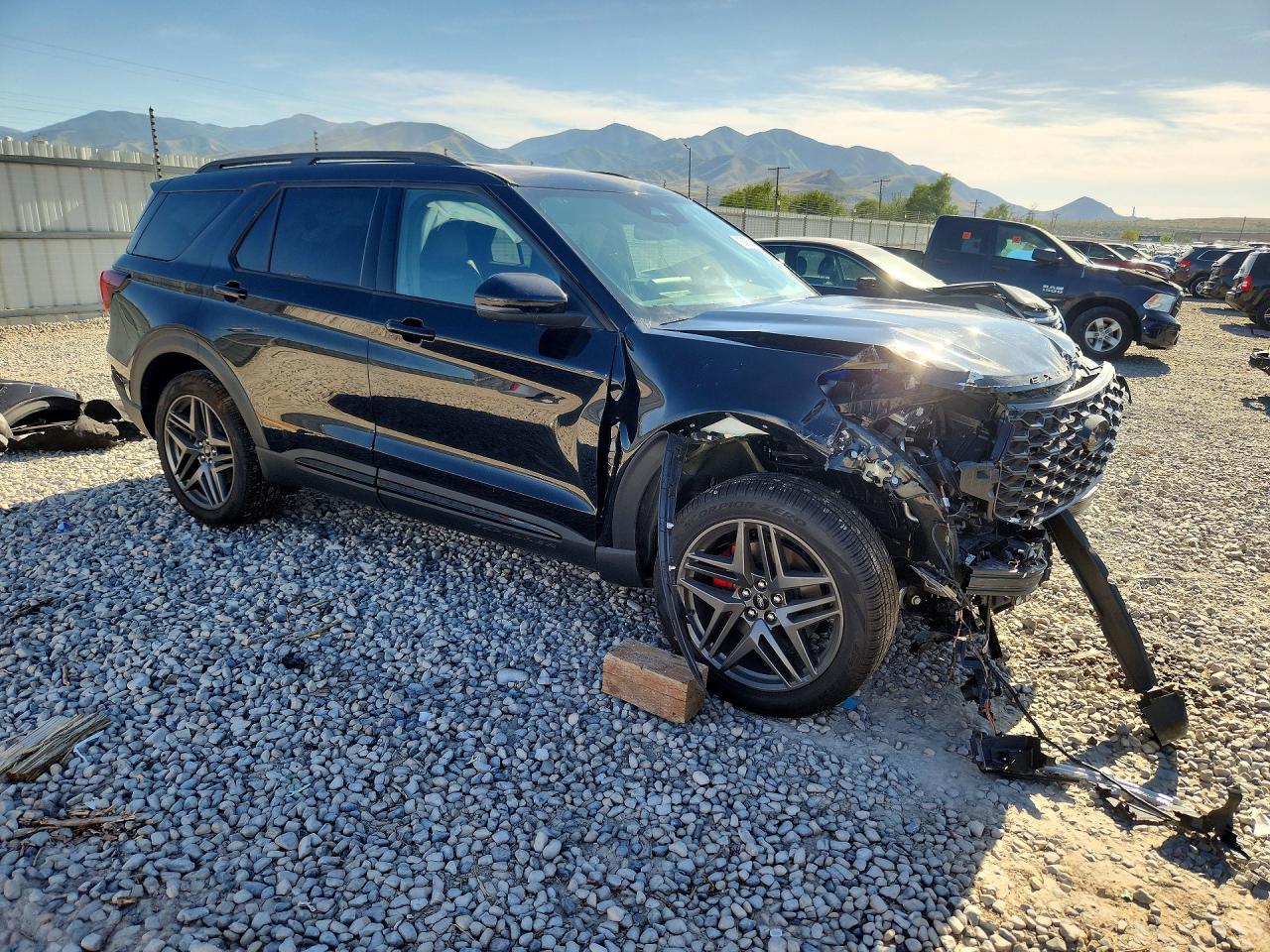 2026 Ford Explorer St - Фото 4