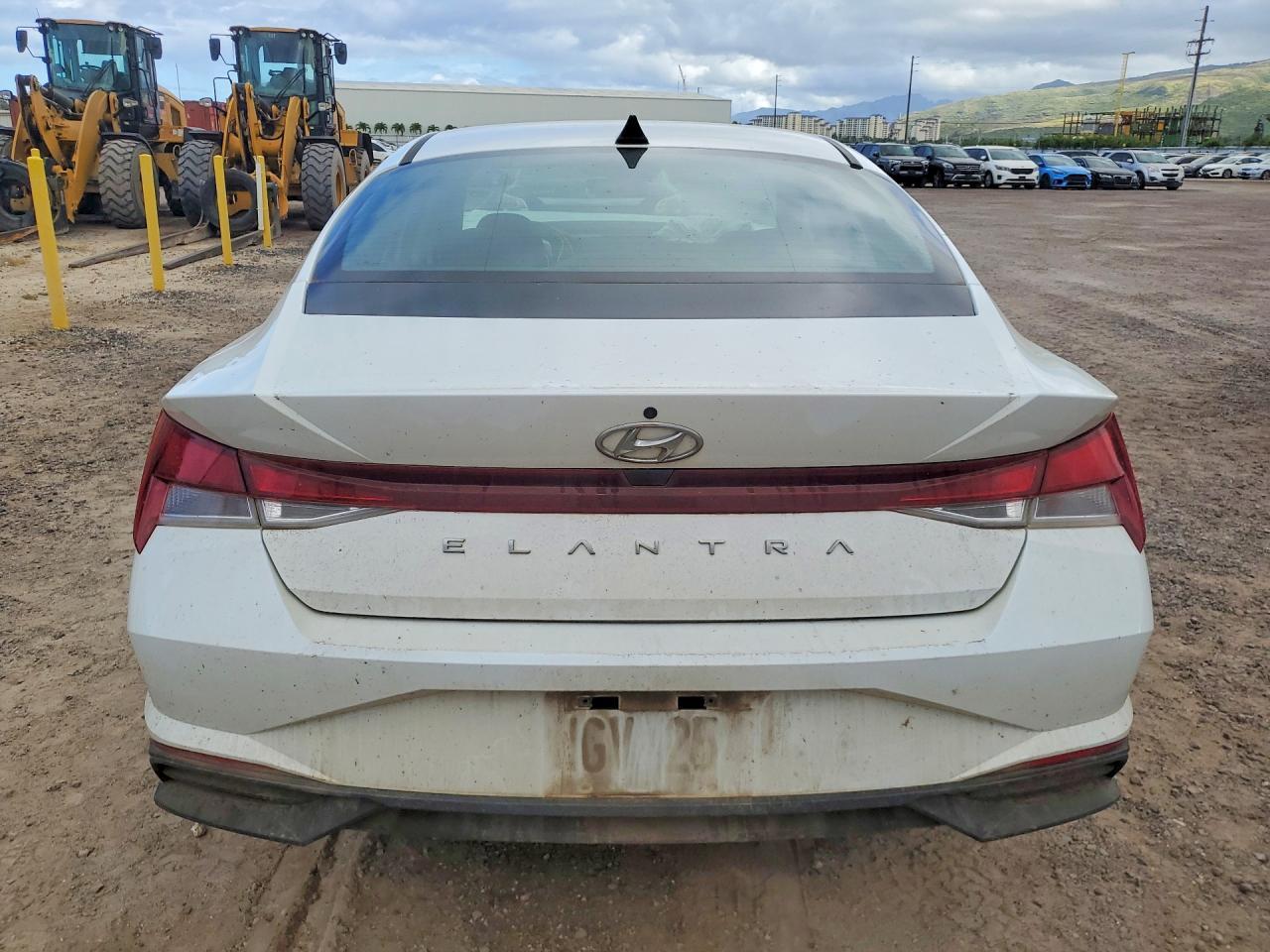 2022 Hyundai Elantra Se - Image 6