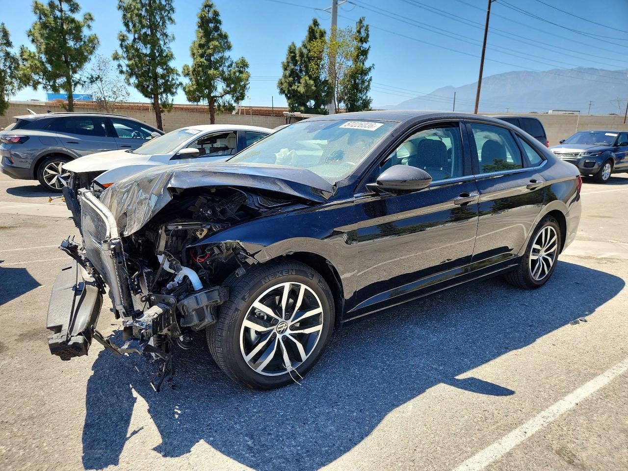 2025 Volkswagen Jetta 4D Se