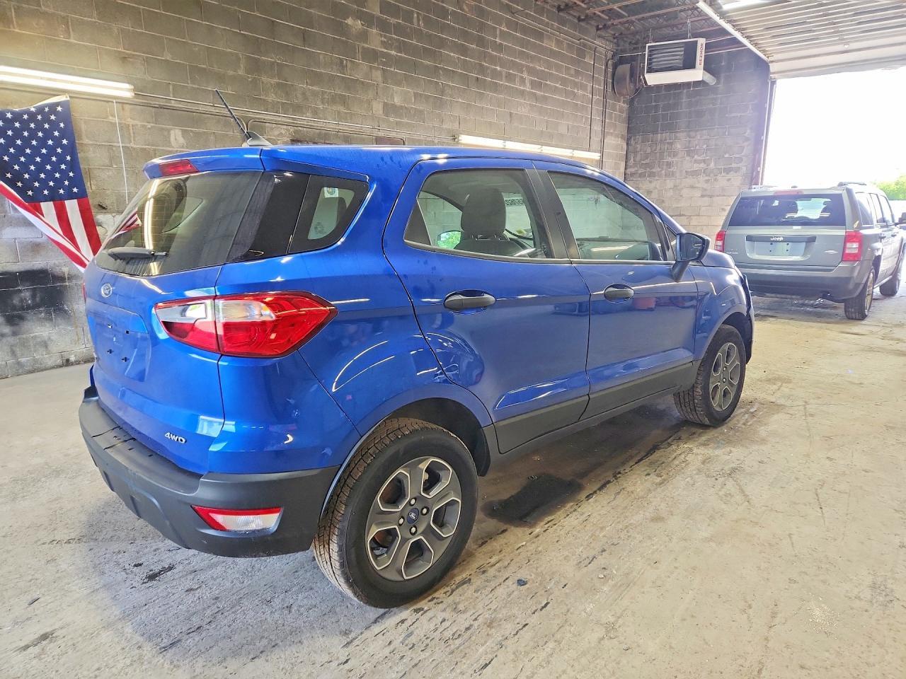 2022 Ford Ecosport S - Фото 3