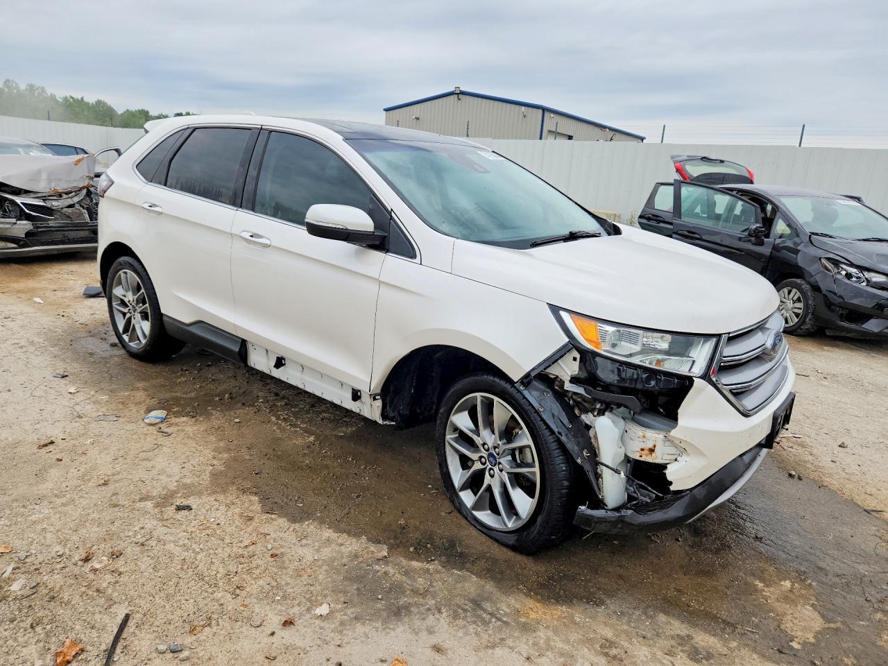 2017 Ford Edge Titanium - Фото 4
