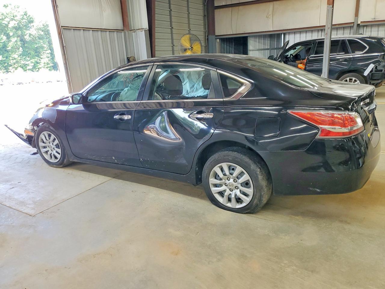 2014 Nissan Altima 2.5 - Image 2