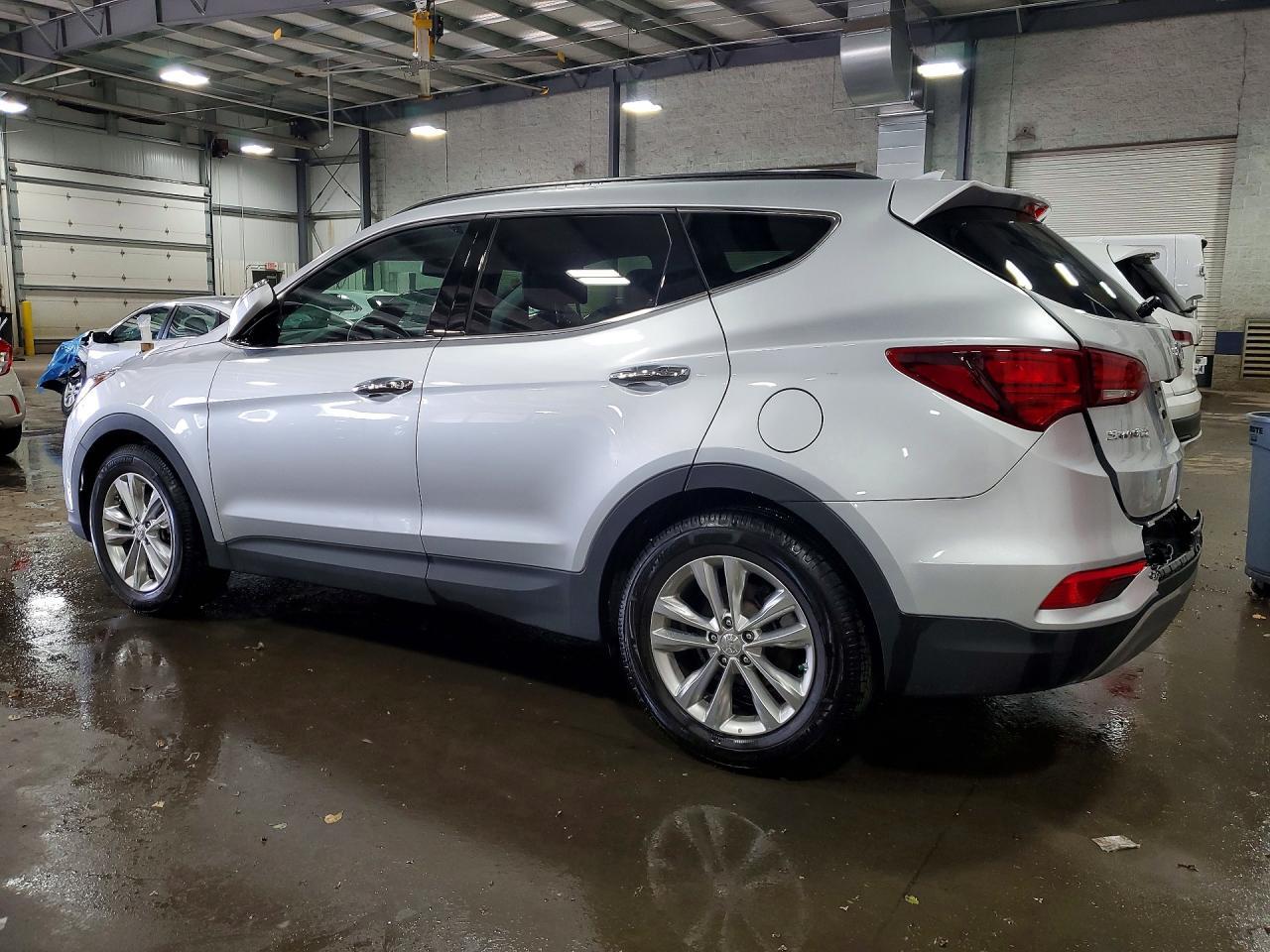 2018 Hyundai Santa Fe Sport 2.0T - Фото 2