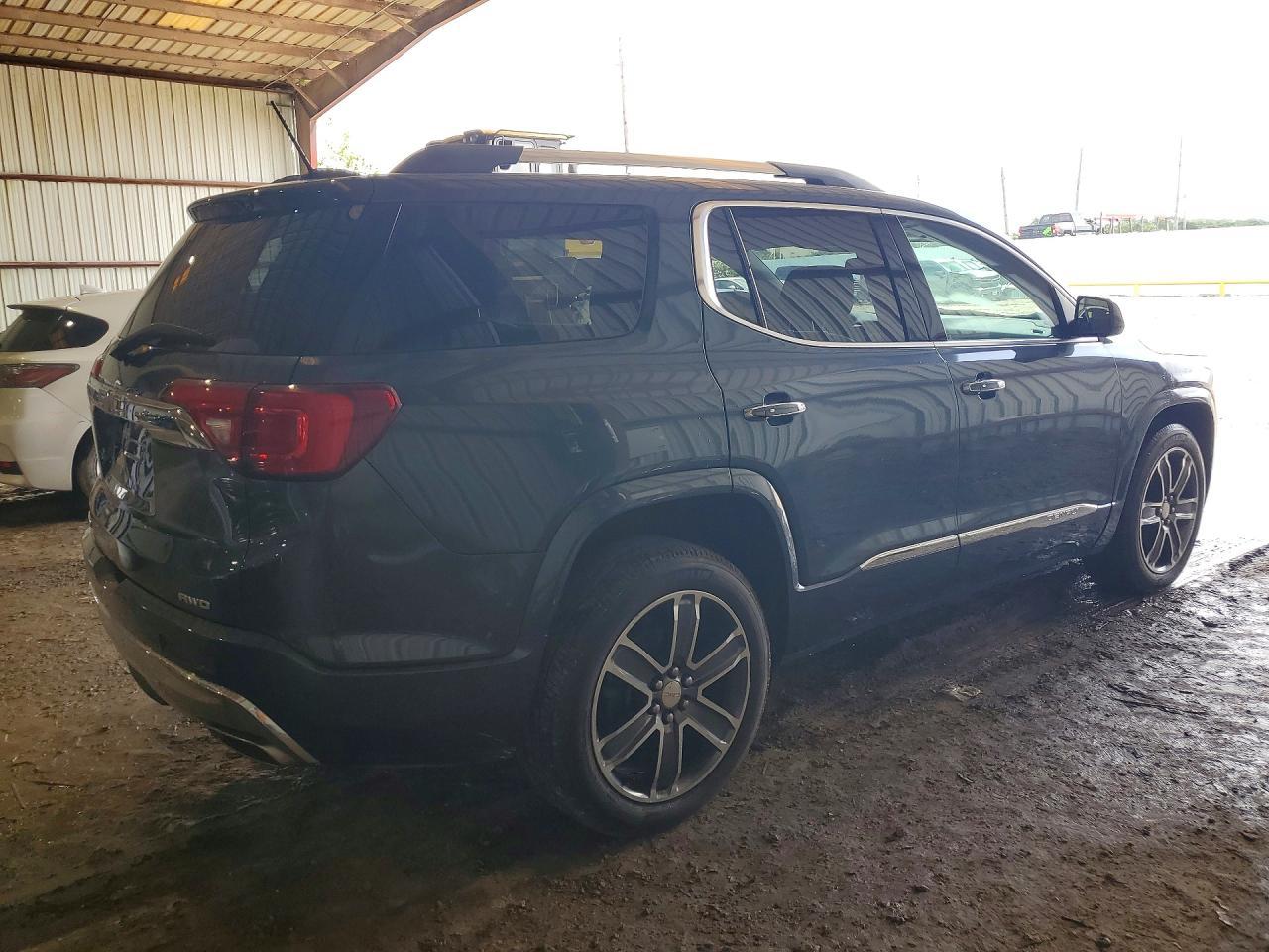 2019 GMC Acadia Denali - Фото 3