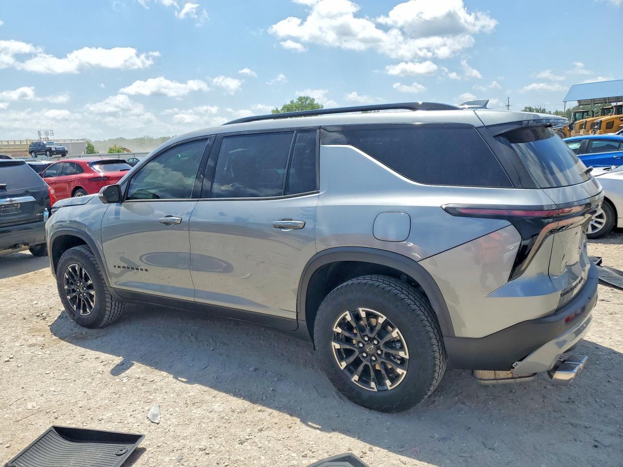 2026 Chevrolet Traverse Z71 - Image 2