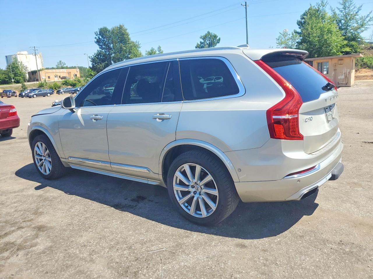 2016 Volvo Xc90 T6 - Image 2