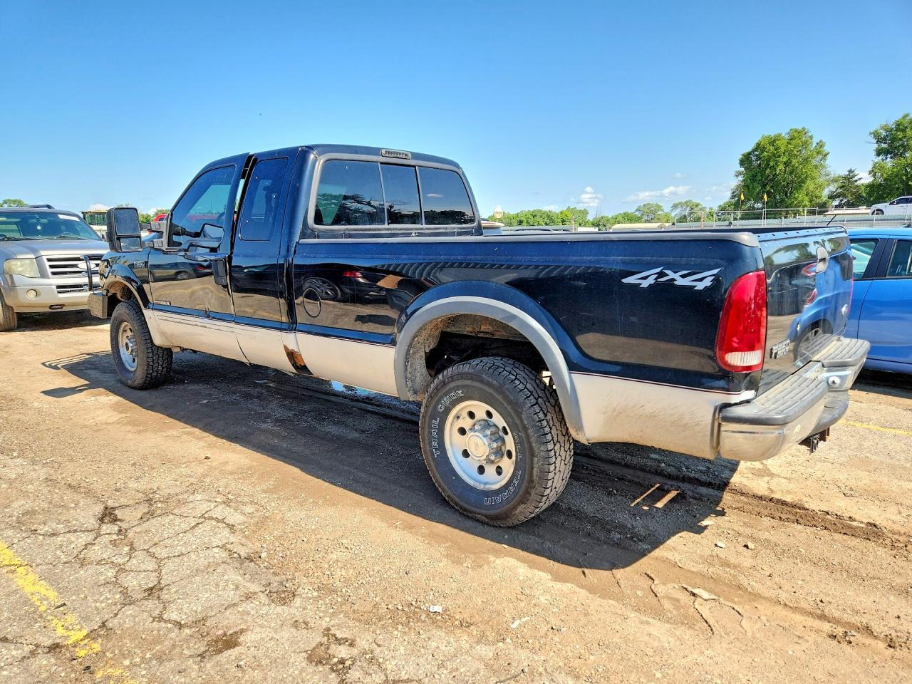 2000 Ford F250 Super Duty - Image 2