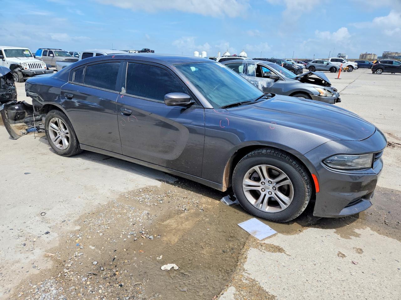 2019 Dodge Charger Sxt - Image 4