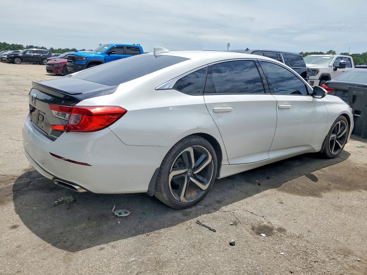 2018 Honda Accord Sport - Фото 3