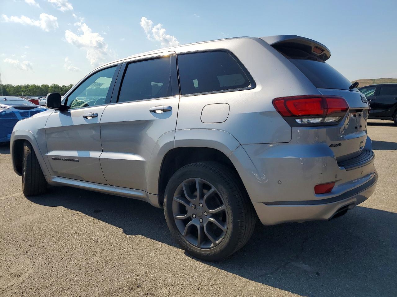 2021 Jeep Grand Cherokee Overland - Фото 2