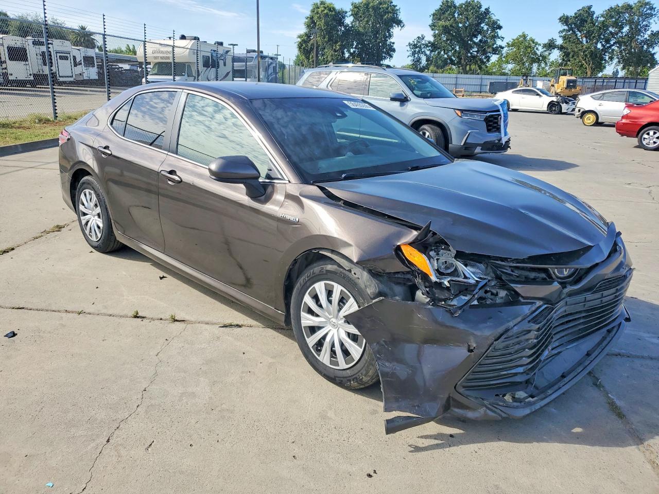 2018 Toyota Camry Le - Фото 4