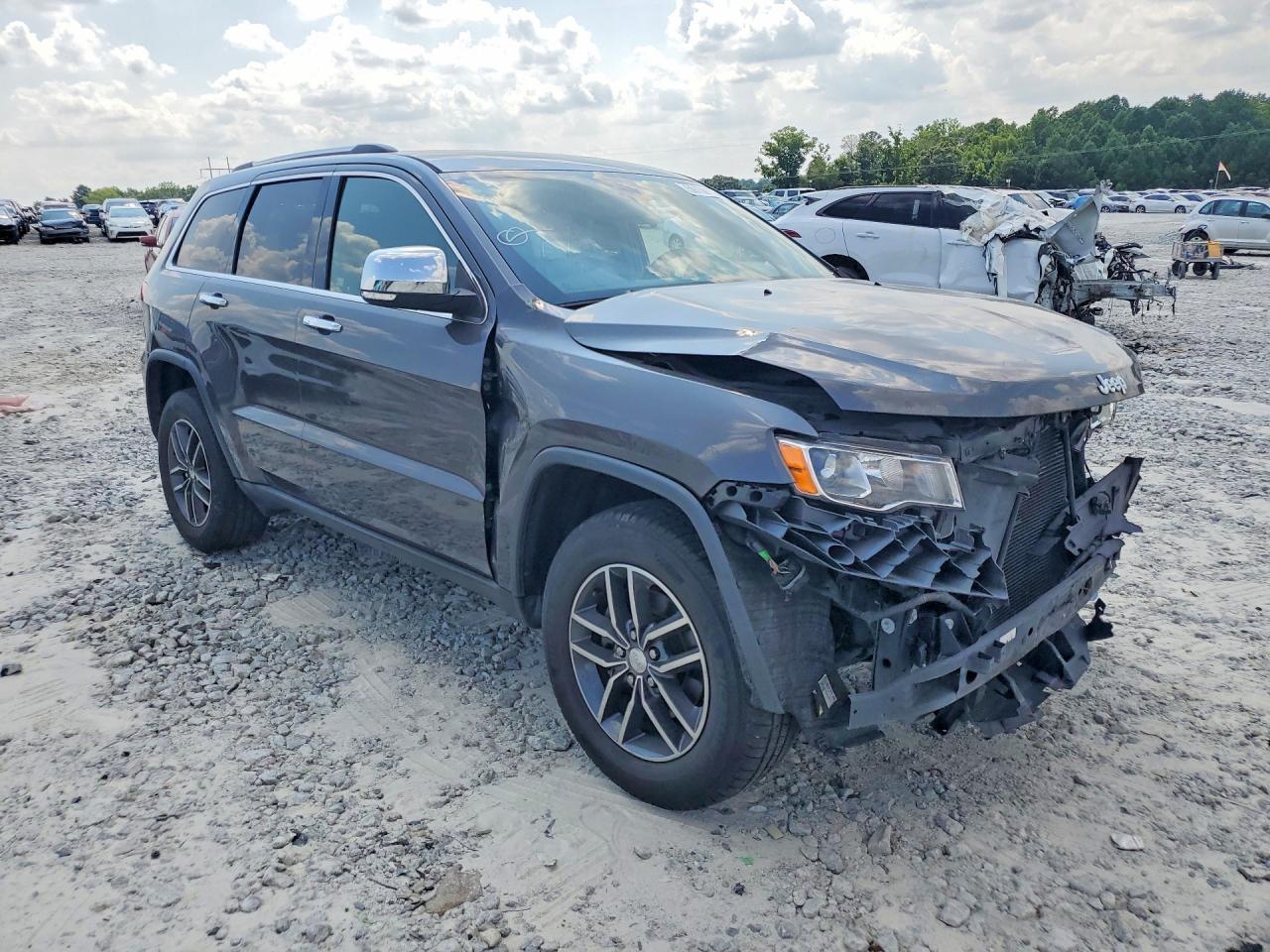 2018 Jeep Grand Cheroke - Image 4