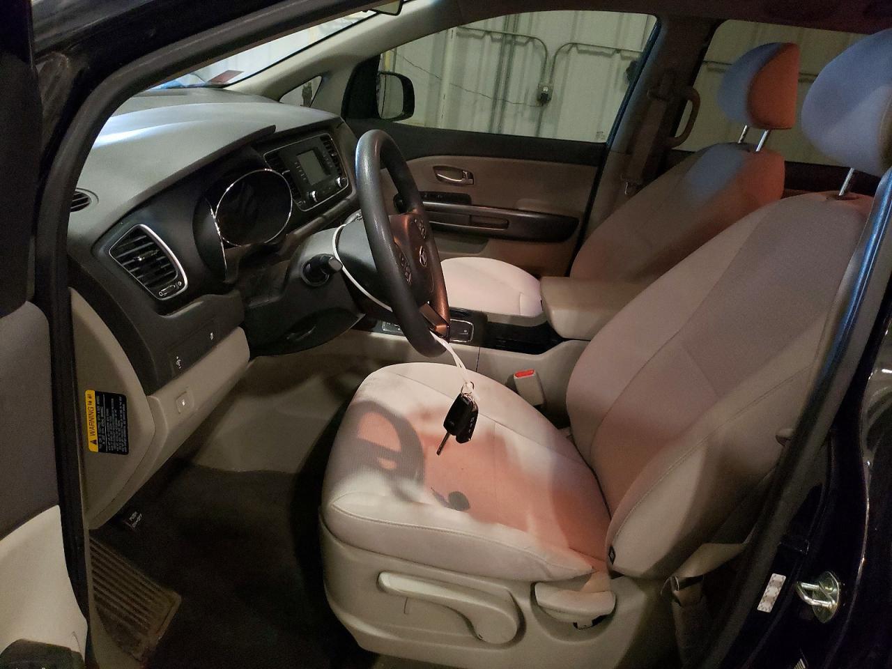 2018 Kia Sedona L - Image 7