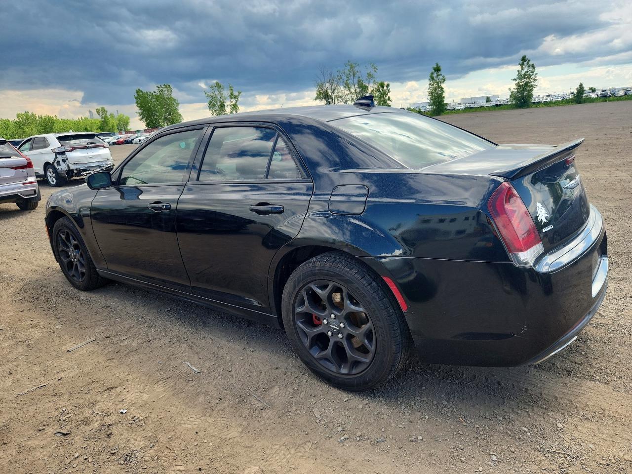 2019 Chrysler 300 S - Фото 2
