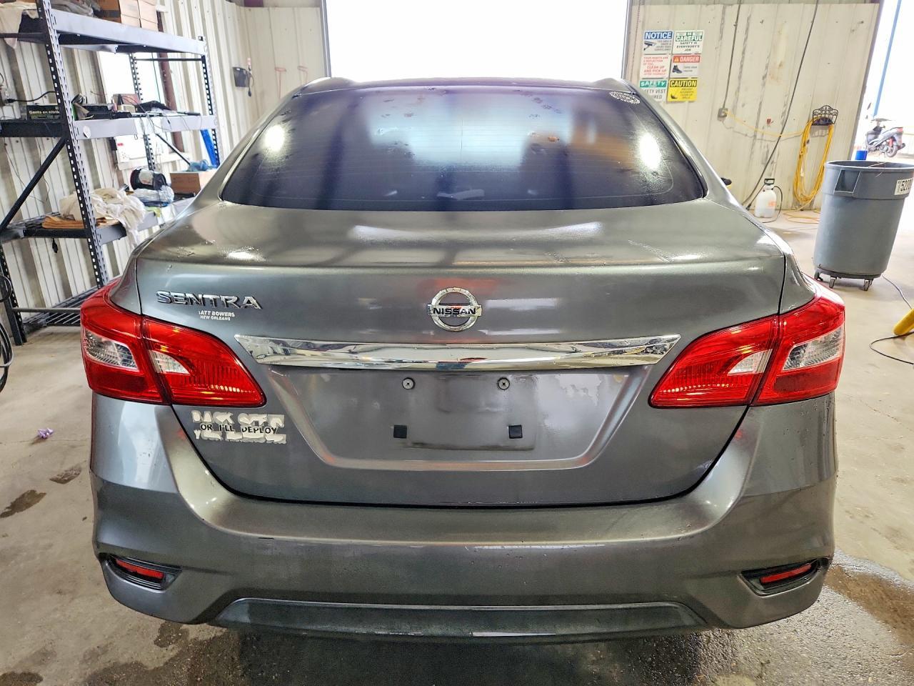 2019 Nissan Sentra S - Фото 6